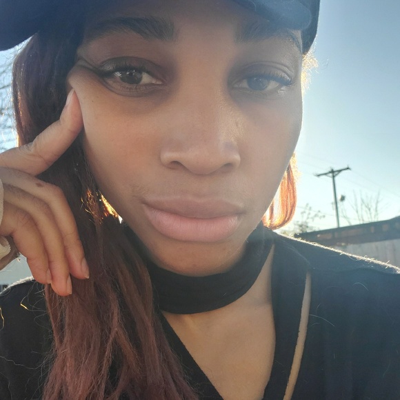 Meet your Posher, Cici - Picture 1 of 1